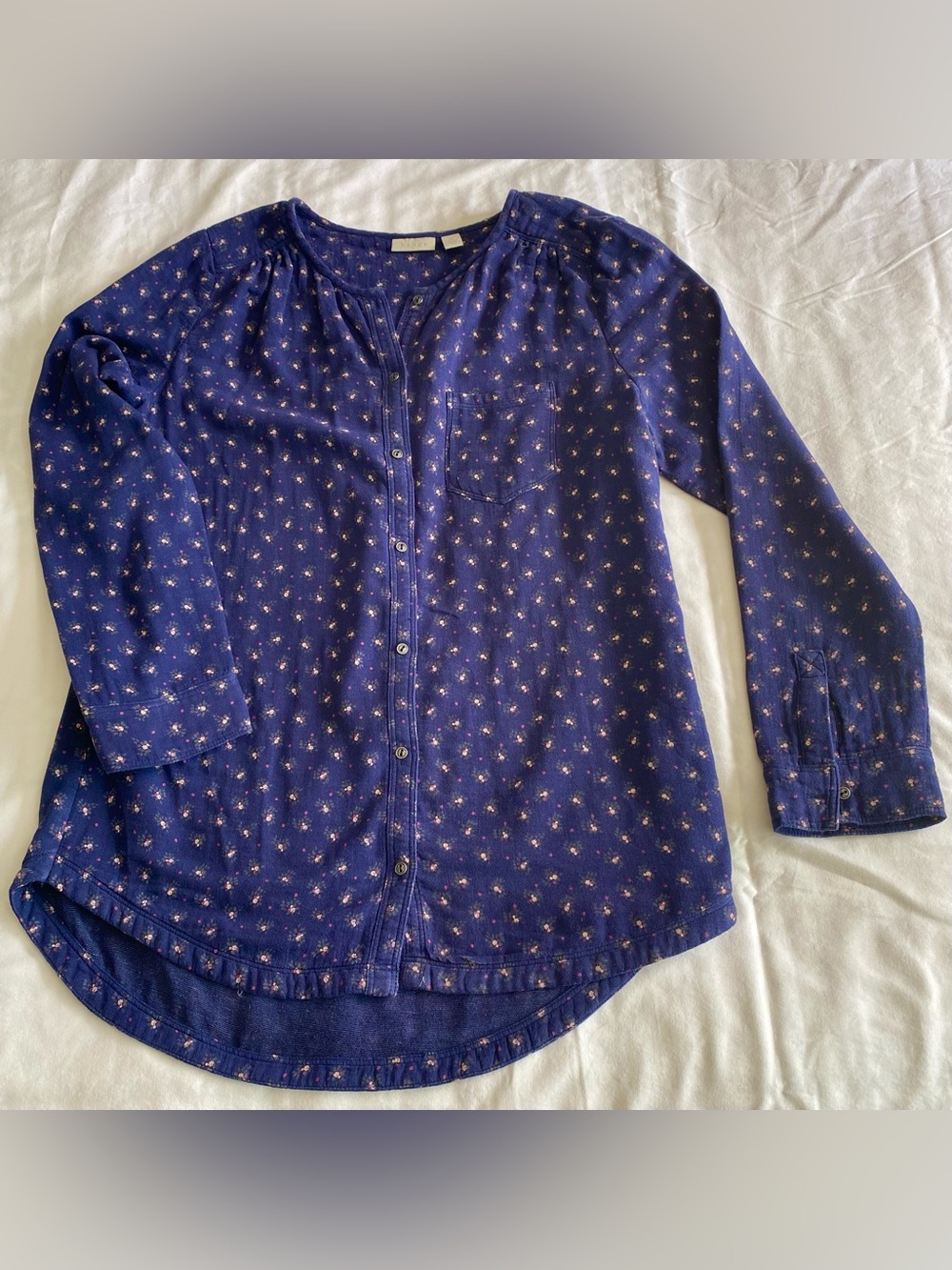 Hinge Womens Navy Floral Button-Front Blouse